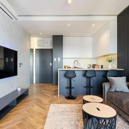 Sky Home- Sunset Penthouse -Neopolis, Centrum, Klimatyzacja, Parking Dostep Na Kod Лодз Екстериор снимка