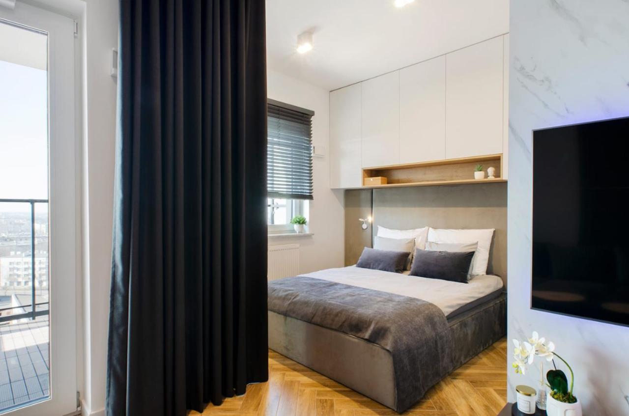 Sky Home- Sunset Penthouse -Neopolis, Centrum, Klimatyzacja, Parking Dostep Na Kod Лодз Екстериор снимка